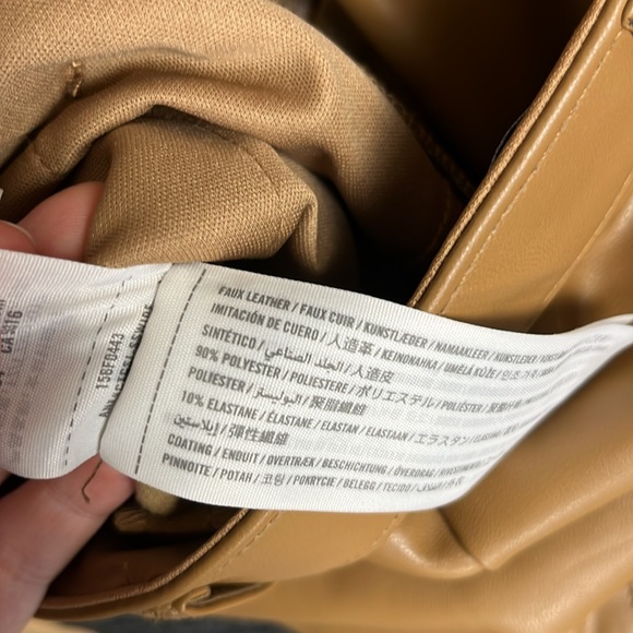 Abercrombie & Fitch The Skinny Ultra High Rise Faux Leather Pants - Picture 11 of 14